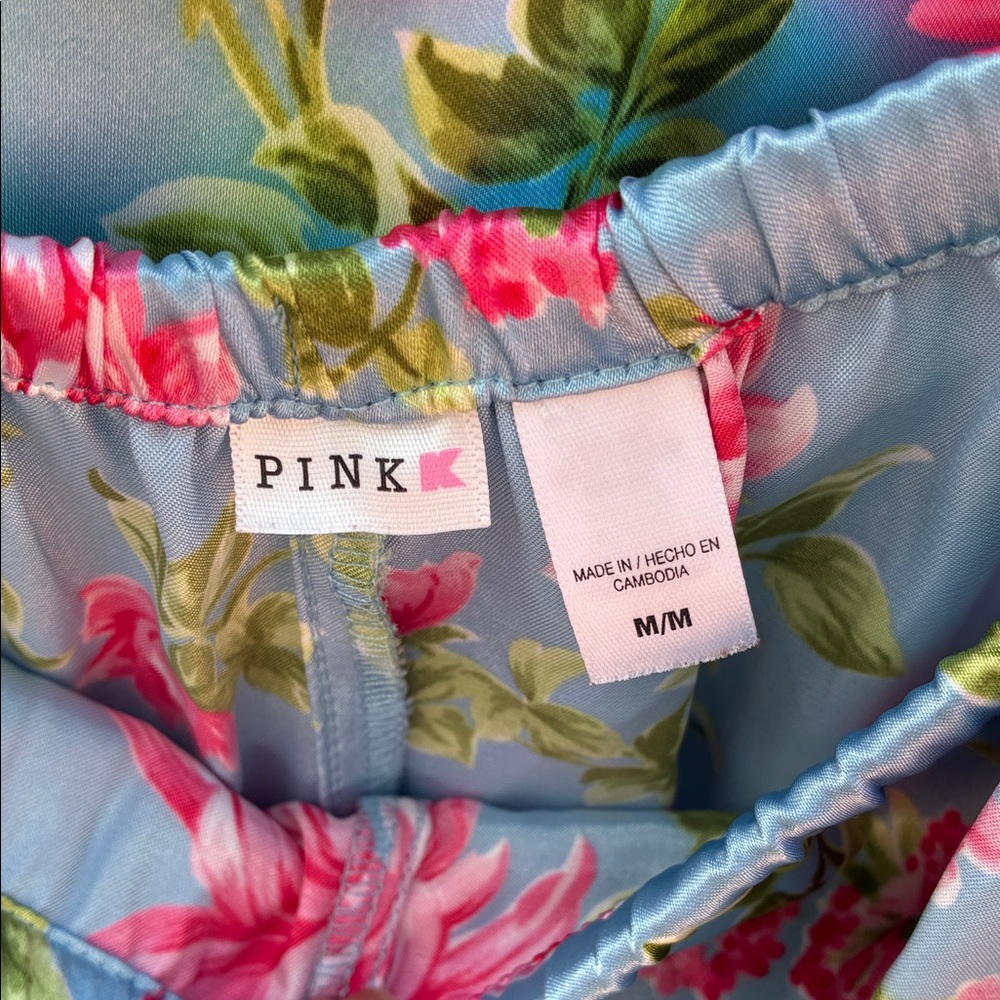 PINK Victoria's Secret Light Blue Floral Button-Up Top Sz M - Picture 9 of 9